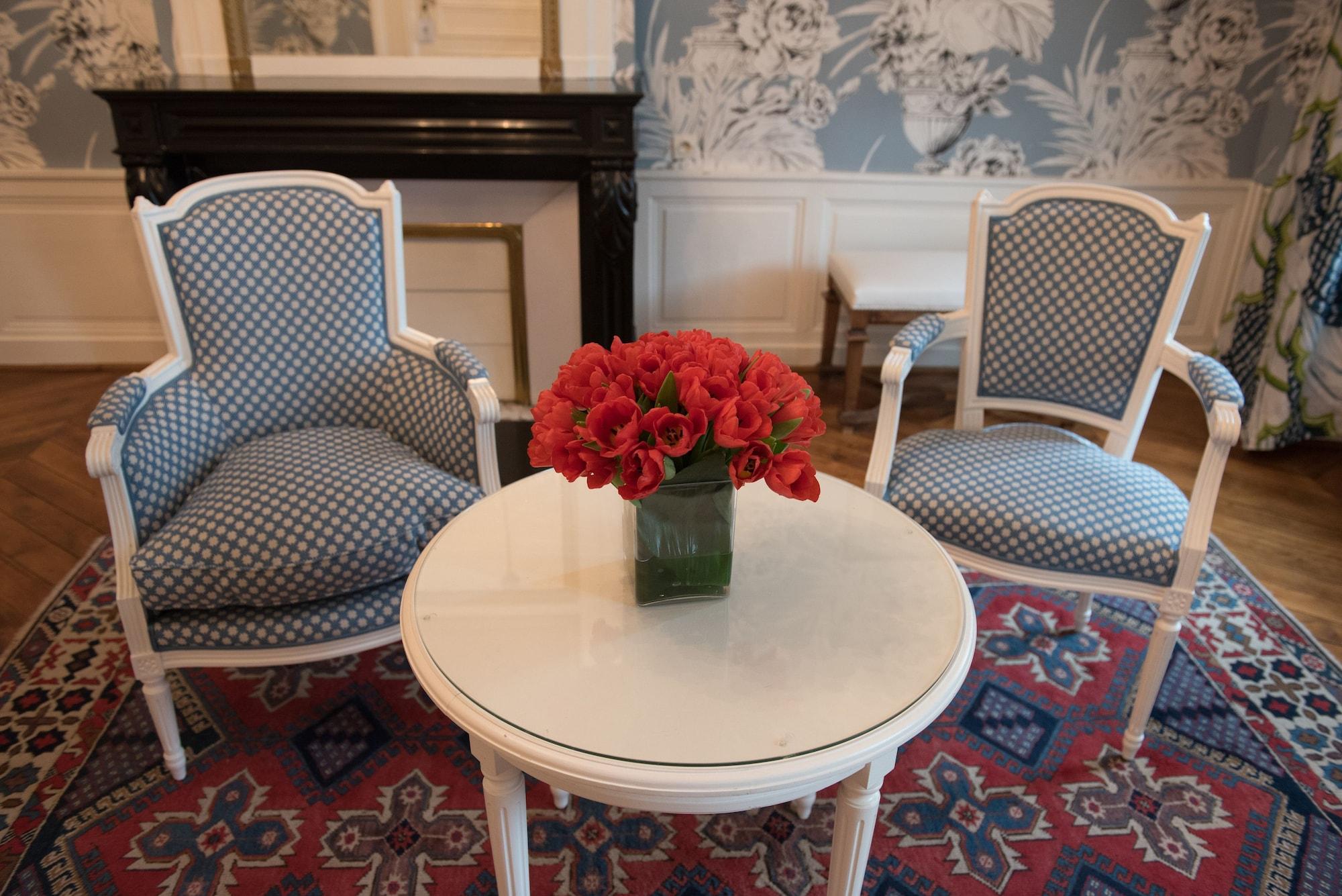 Hotel Le Choiseul อองบวส ภายนอก รูปภาพ