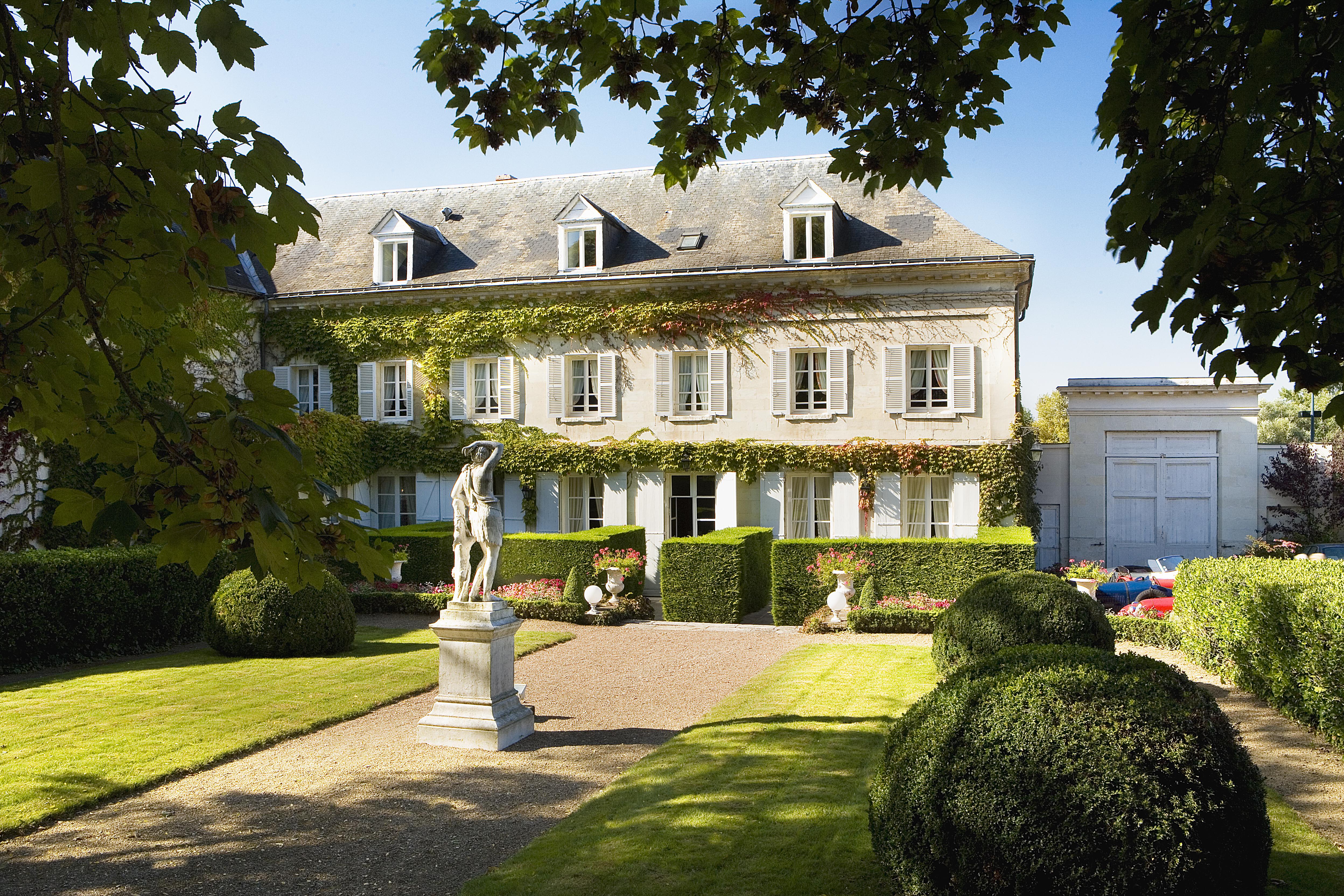 Hotel Le Choiseul อองบวส ภายนอก รูปภาพ