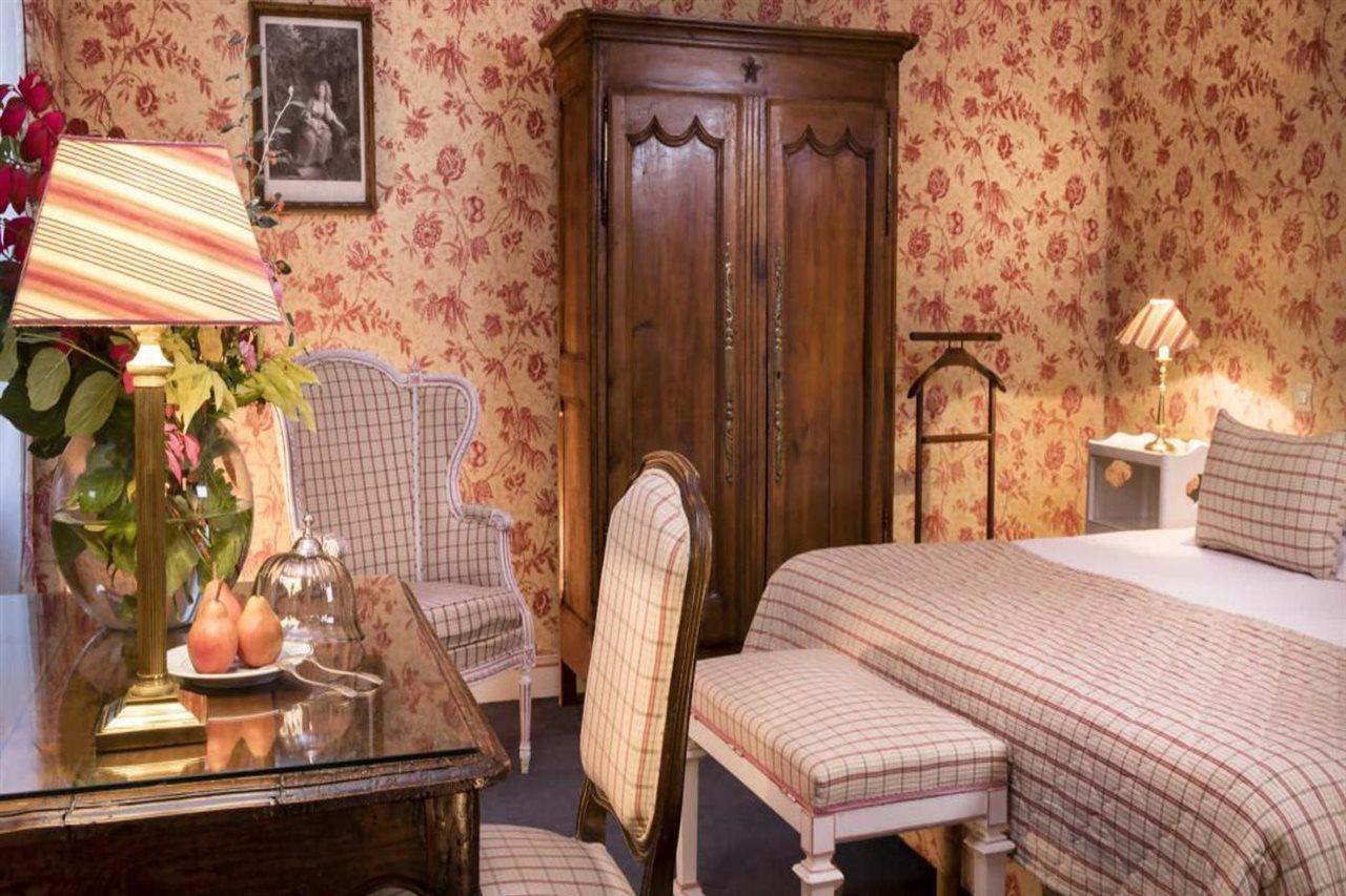 Hotel Le Choiseul อองบวส ภายนอก รูปภาพ